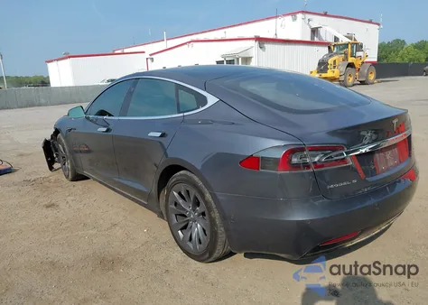 2018 Tesla Model S 100D/75D/P100D z USA, uszkodzony, nr VIN 5YJSA1E28JF254502